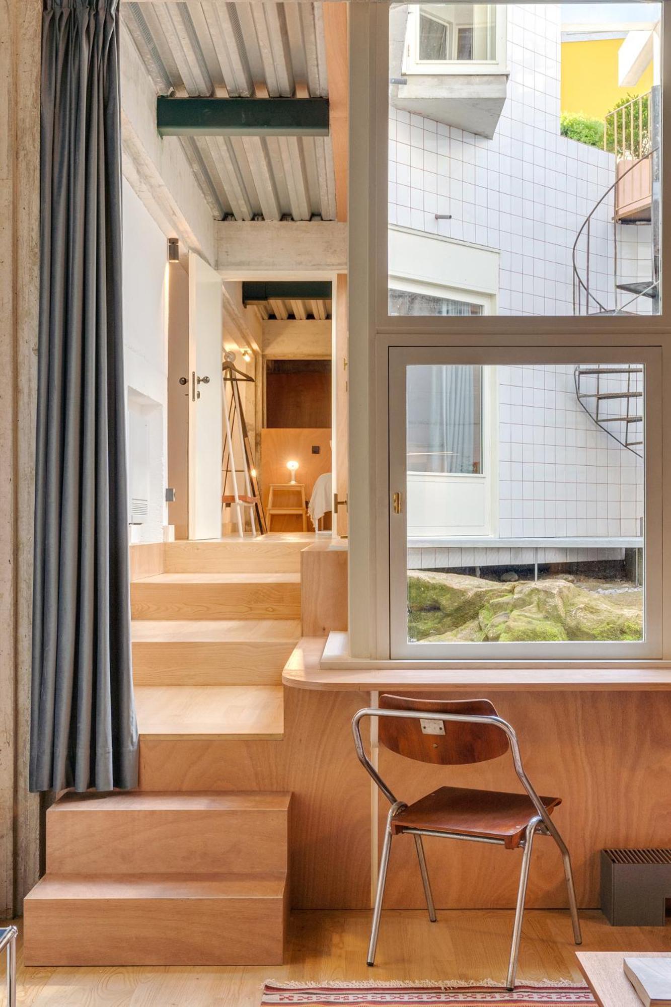 Foyer 25 By Cozy Apartment